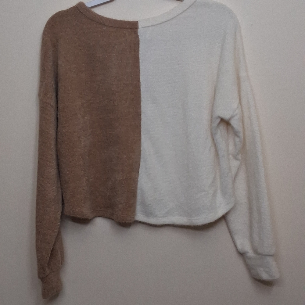 Hollister Two Tone Henley Sweater Top Medium Boxy Slouchy Fuzzy - Picture 5 of 11